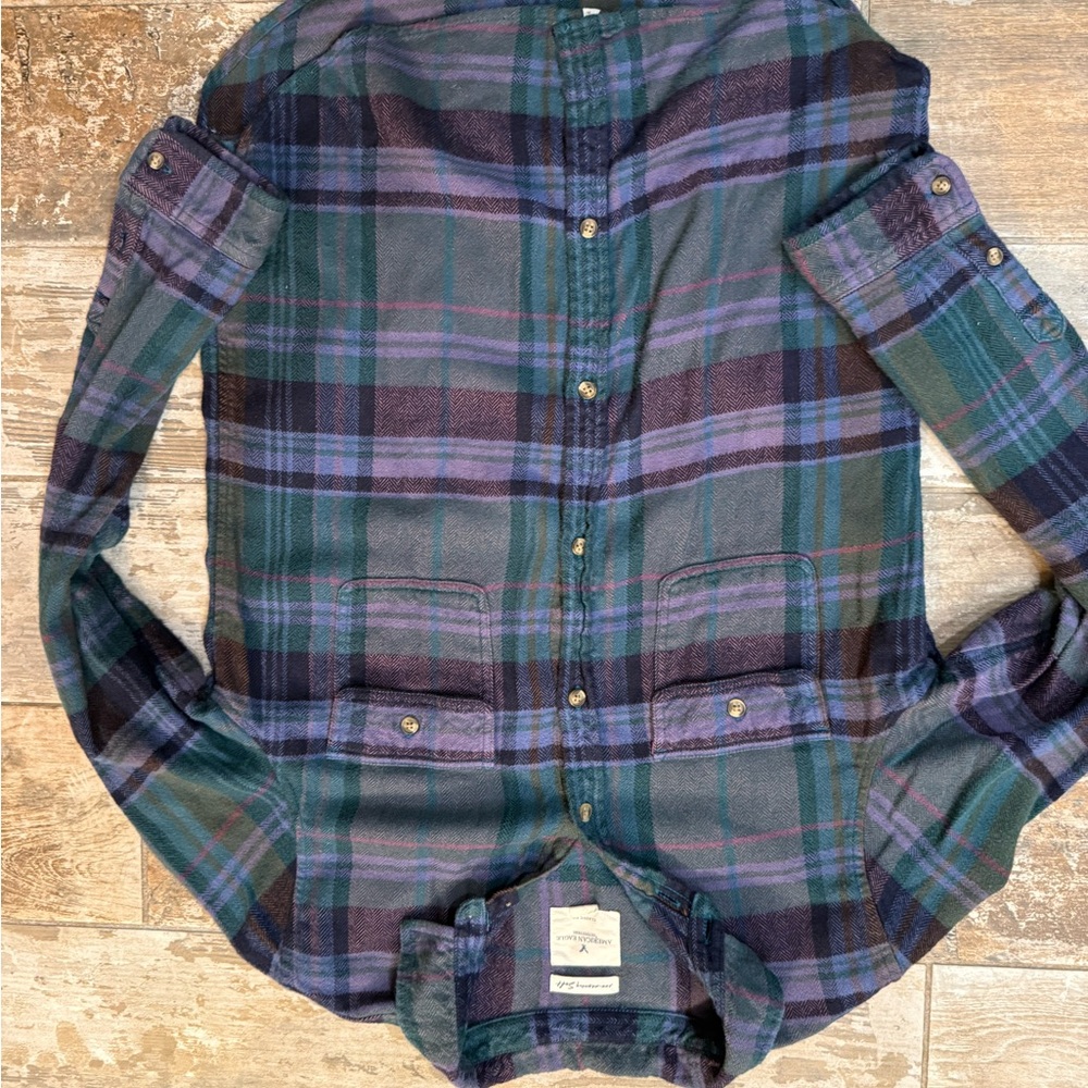 American Eagle Outfitters Green and Blue Plaid Button-Down Shirt - Picture 3 of 5